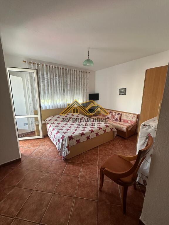 JEPET ME QIRA GARSONIERE NE PLAZH DURRES !