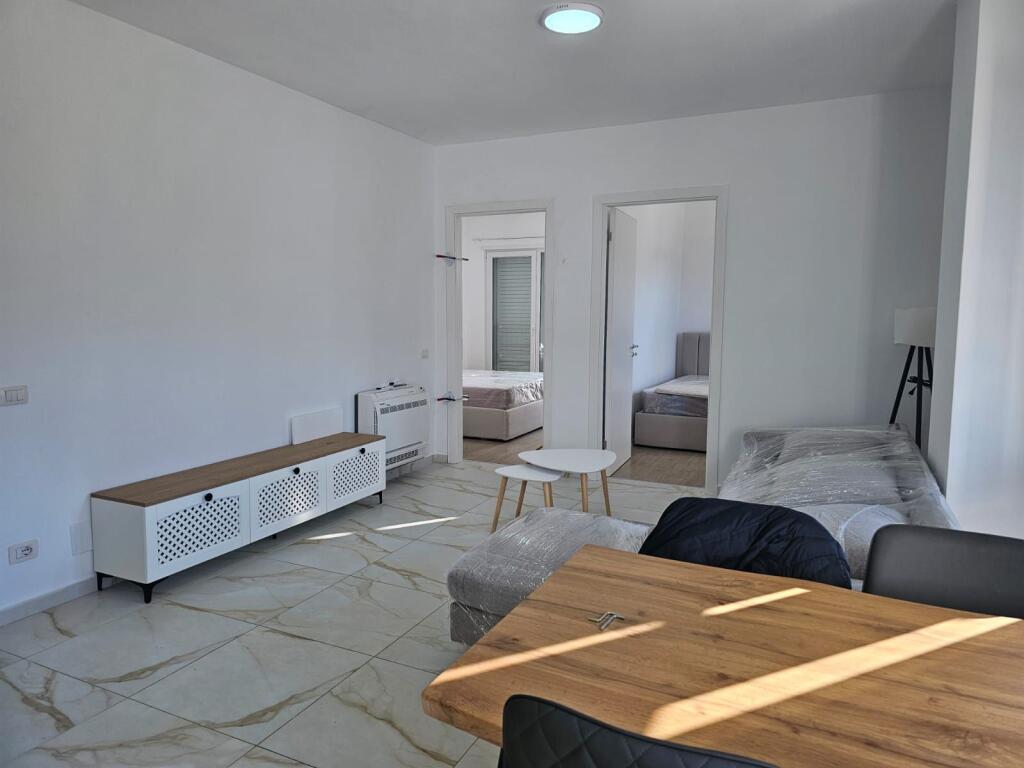 🏘️ Appartamento 2+1 in affitto 📍 Univers City💰 Prezzo: 50.000 lek / mese