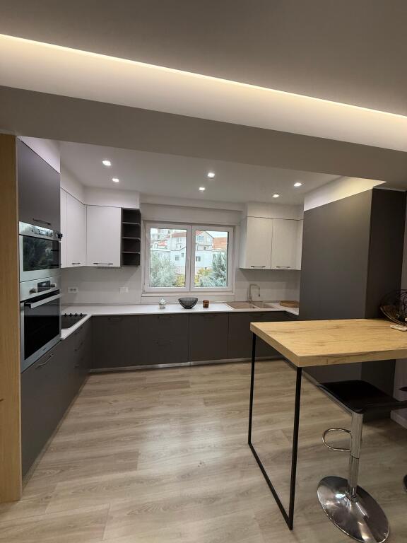 Apartament 3+1+2 me qera TEG