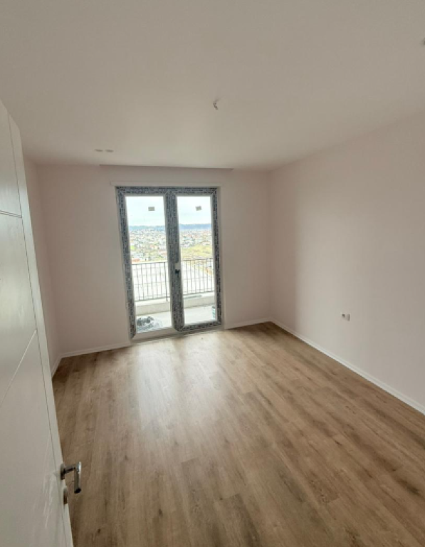 🏢 Shitet Apartament 2+1 – Univers City