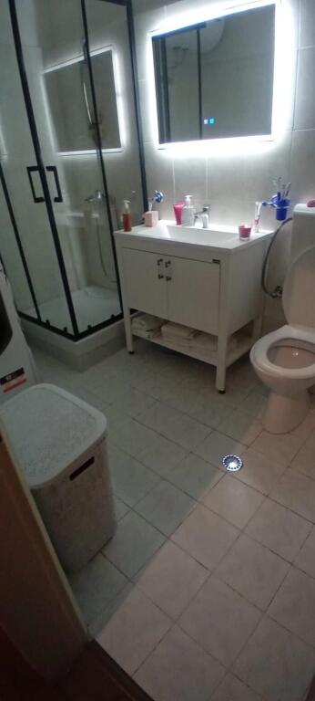 In vendita 2+1 a Fusha e Aviacionit 165.000€