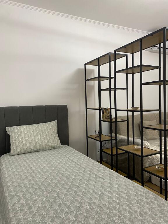 Apartament me qera te Myslym Shyri