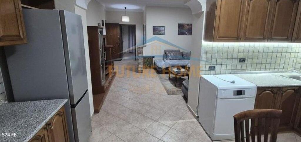 Qira, Apartament 1+1, Pazari i Ri, Tirane.