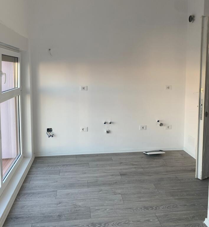 Jepet me qira 1+1 BOSH ALIDEMI TE KONTAKTI 250€