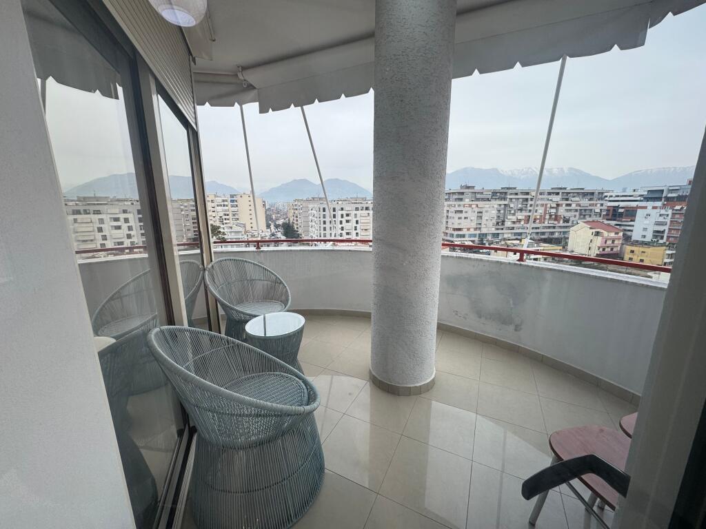 Apartament 2+1 me qira ne Astir prane Vila L2!