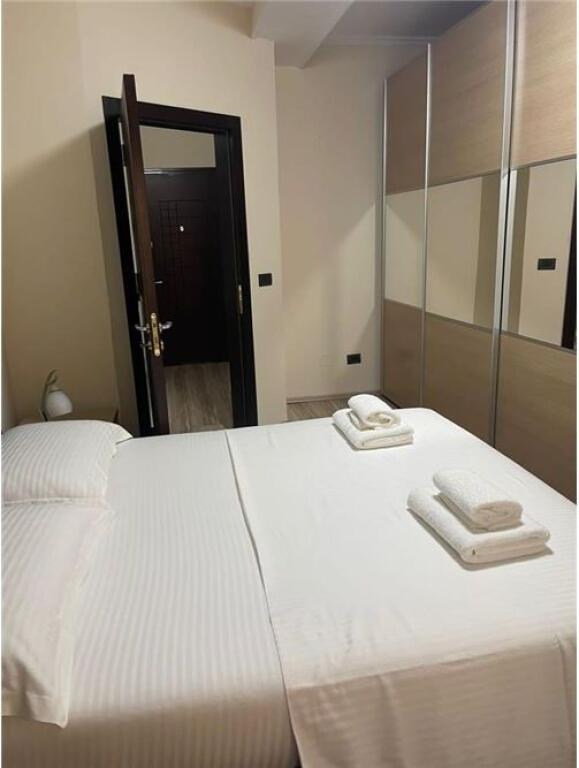 NE BLLOK APARTAMENT PER SHITJE