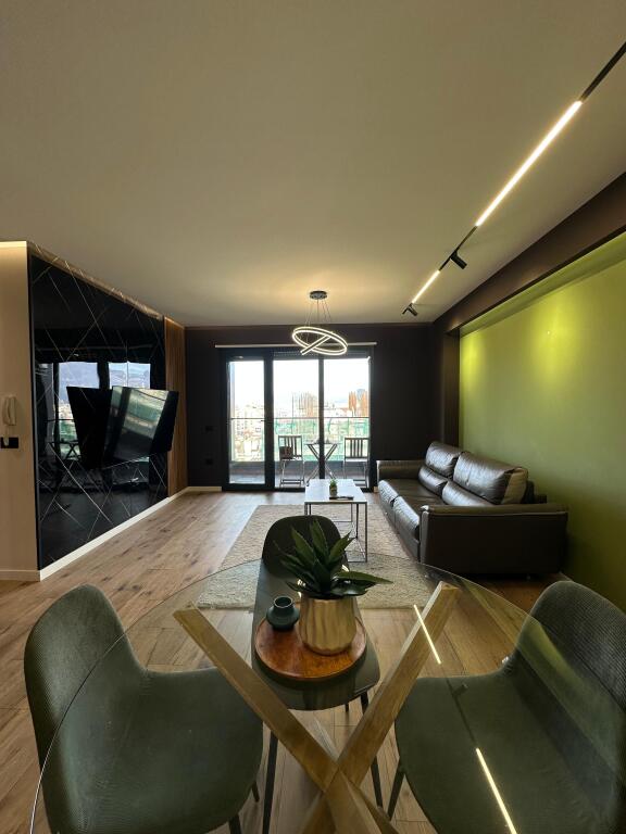 Appartamento 2+1+2+Blk+Posto Auto in Affitto, Comune di Parigi