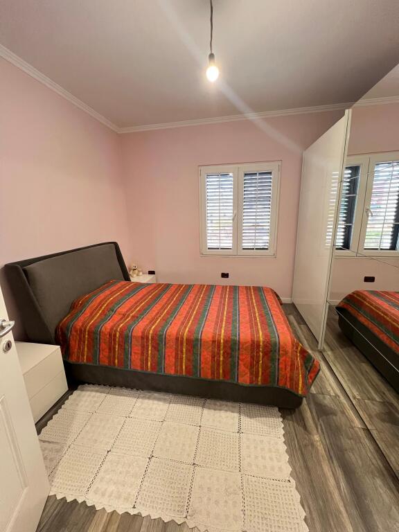 Super 3+1+2 apartment for sale Dibres St.