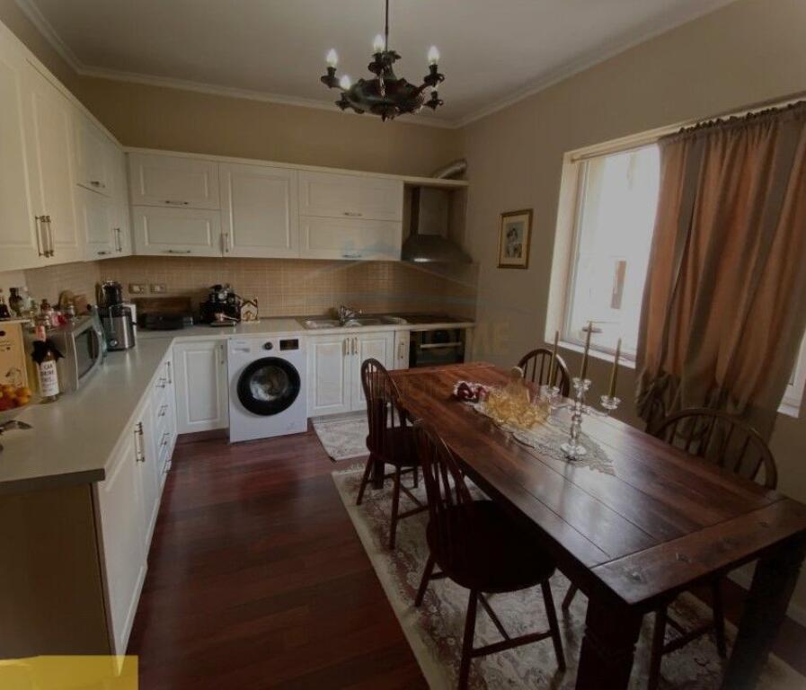 Shitet, Apartament 2+1+Garsoniere, Ambasada Amerikane, Tirane