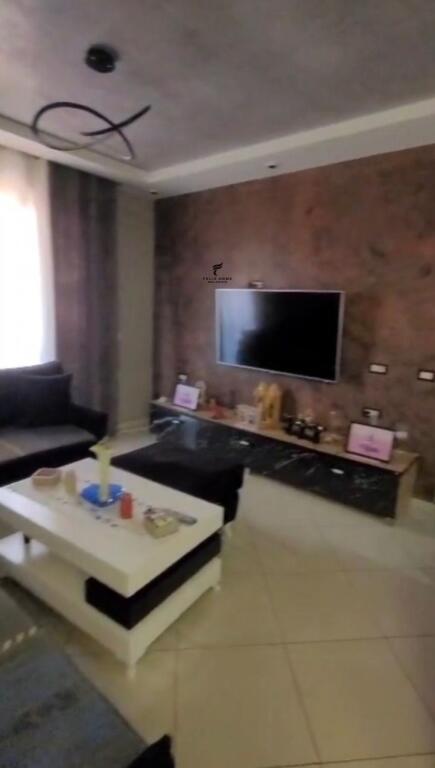 APARTAMENT ME QERA 3+1 KOPSHTI BOTANIK 50.000 LEKE