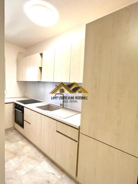 VENDESI SUPER APPARTAMENTO 3+1+2 VICINO AL EX DISTRETTO DI DURRES !!!