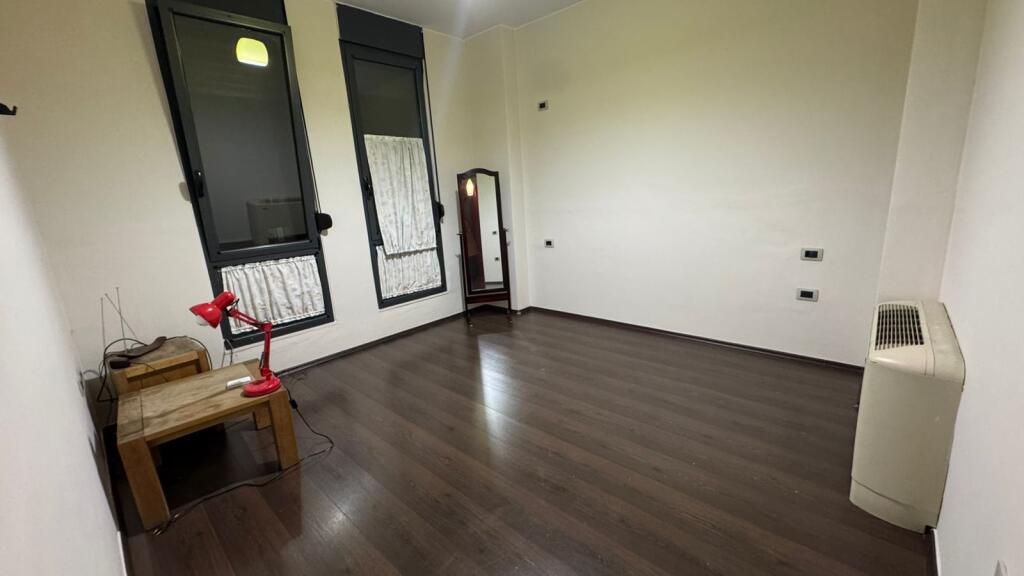 Shitet Apartament (2+1) ne Yzberisht