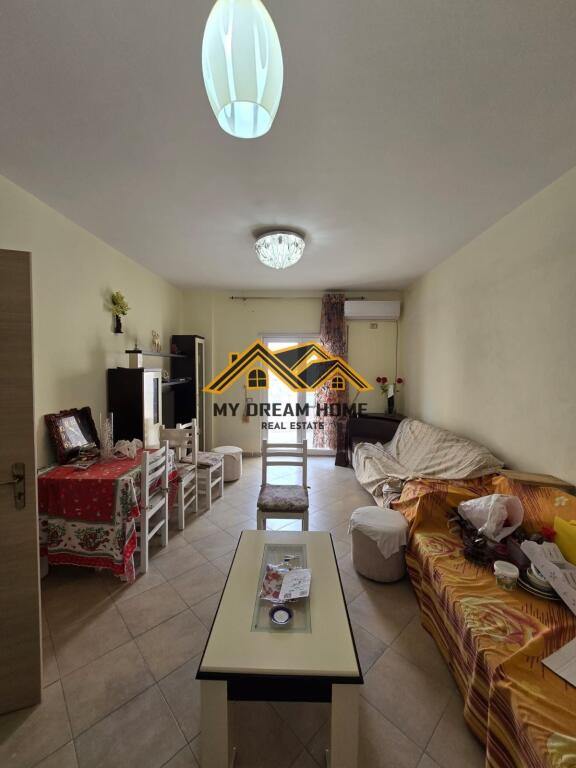 JEPET ME QERA APARTAMENT 1+1 , VIJE E PARE ME DETIN PLAZH!