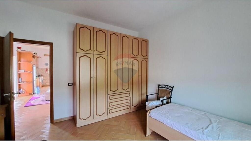 🏡 Vilë 3-Katëshe – Për Shitje | Lagjja Kushtrimi, Vlorë