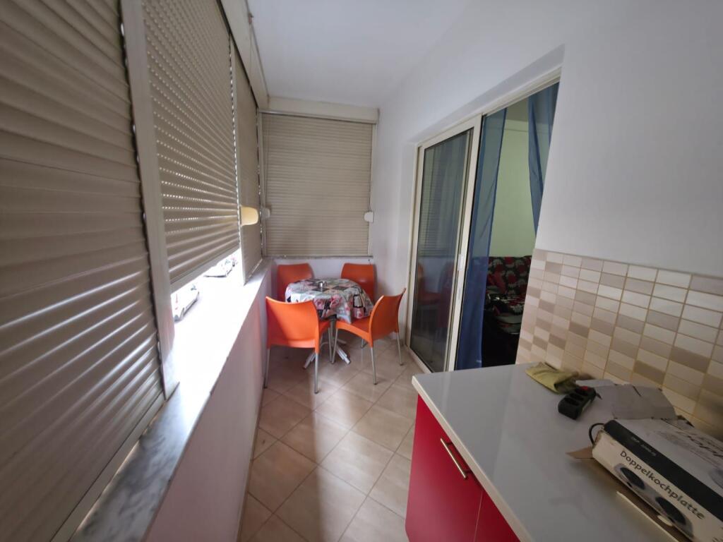 Jepet Apartament 1+1 me Qira – Rruga Bill Klinton