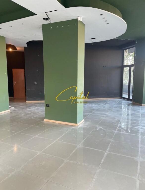 AMBIENT BIZNESI ME QIRA 120 M2 ASTIR 100.000 LEKE