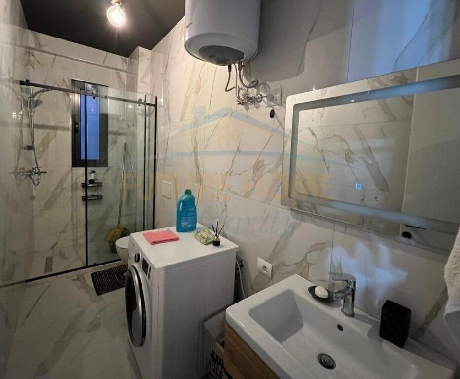 Qera, Apartament 2+1+2, Rruga Xhanfize Keko, Tiranë.!