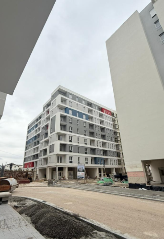 🏢 Shitet Apartament 2+1 – Univers City