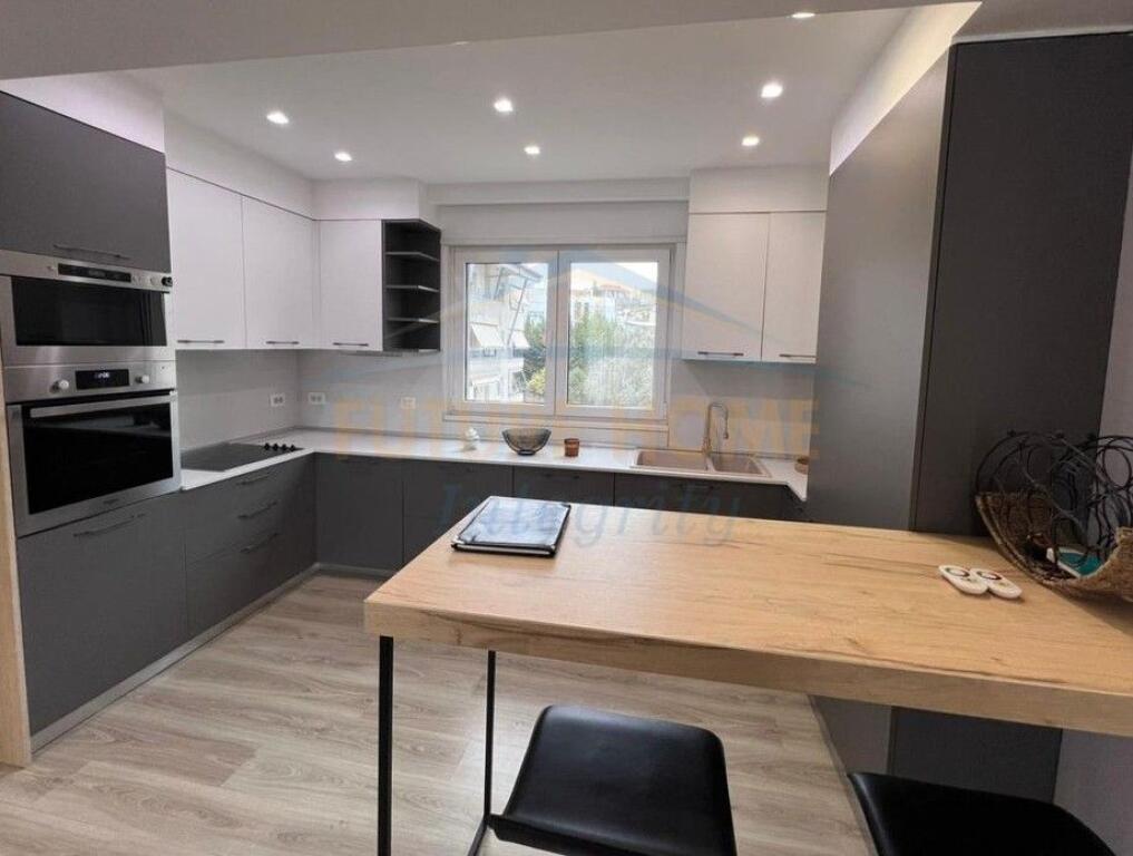 Qera, Apartament 3+1+2+Post Parkimi, SunRise Residence, Tiranë..