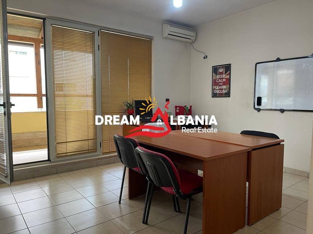 Zyre me qera ne Don Bosko prane Vizion , Tirane (ID 42611400 )