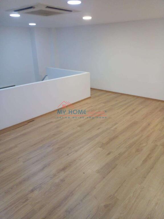 Business premises for Rent Barrikadave Street Tirana