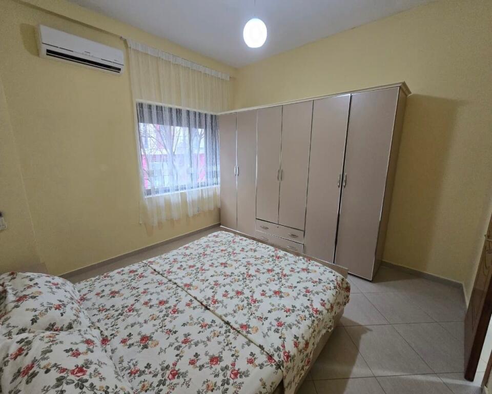 1+1/Shitje 📍Vasil Shanto 📌45000 lek