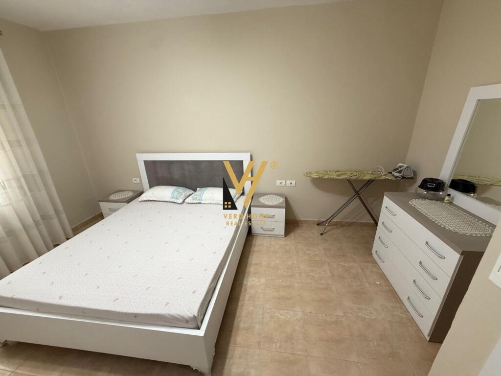 JEPET APARTAMENT 1+1+BLK ME QERA TE KOMUNA E PARISIT 50.000 LEKE