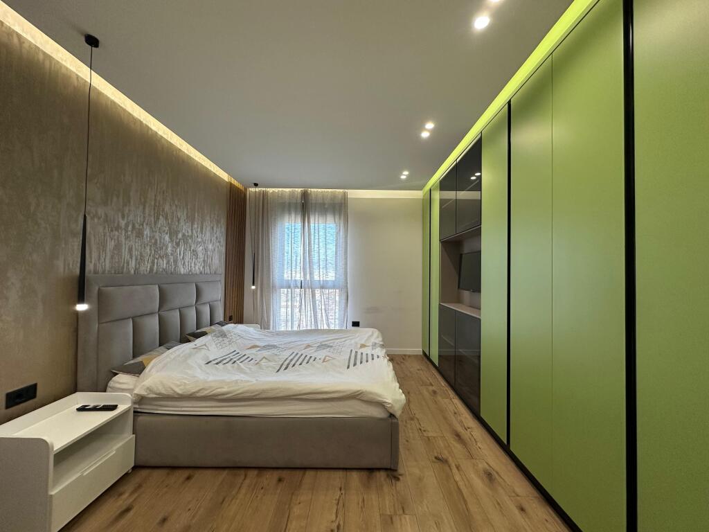 Appartamento 2+1+2+Blk+Posto Auto in Affitto, Comune di Parigi