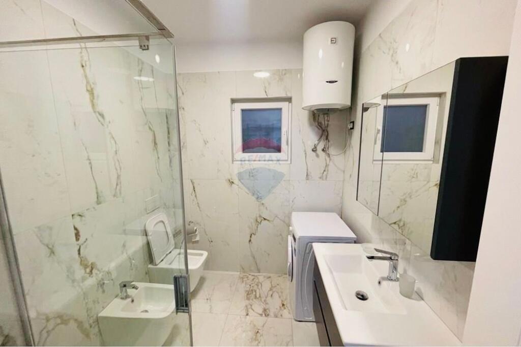 Jepet apartament 1+1 me qera, Komuna e Parisit