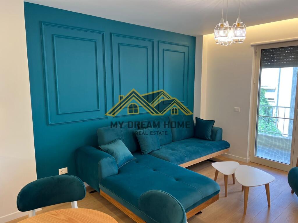 SHITET SUPER APARTAMENT NE GOLEM!