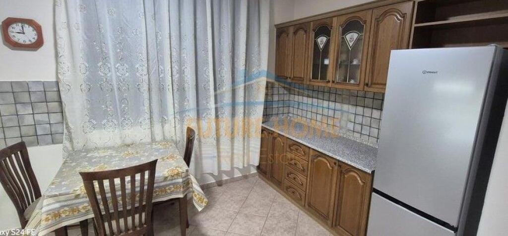 Qira, Apartament 1+1, Pazari i Ri, Tirane.