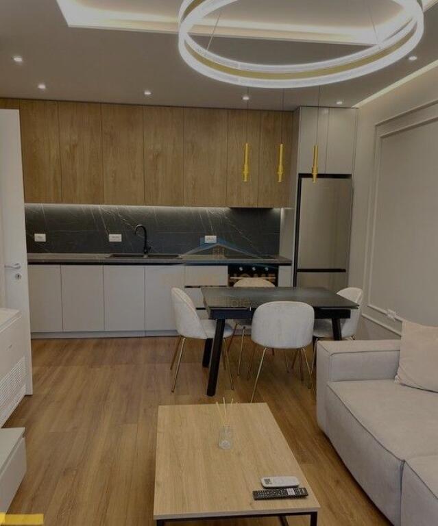 Shitet, Apartament 2+1+2, Kodra e Diellit, Tiranë