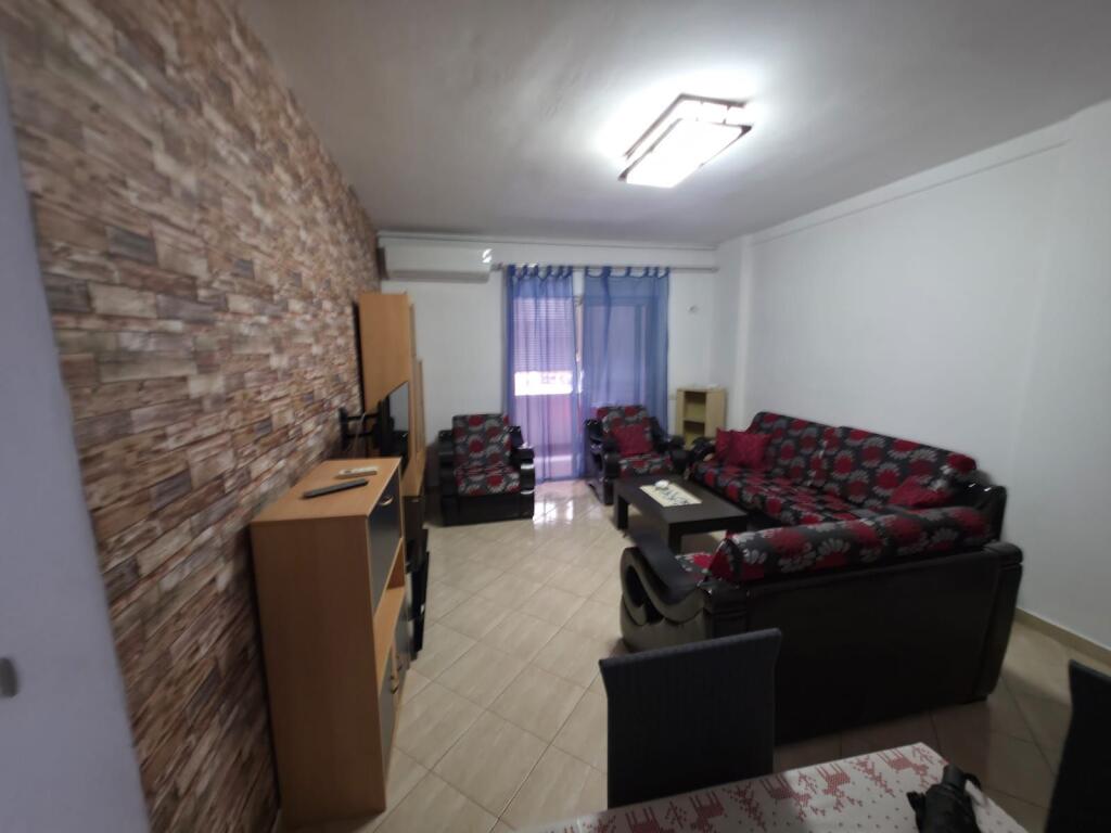 Jepet Apartament 1+1 me Qira – Rruga Bill Klinton