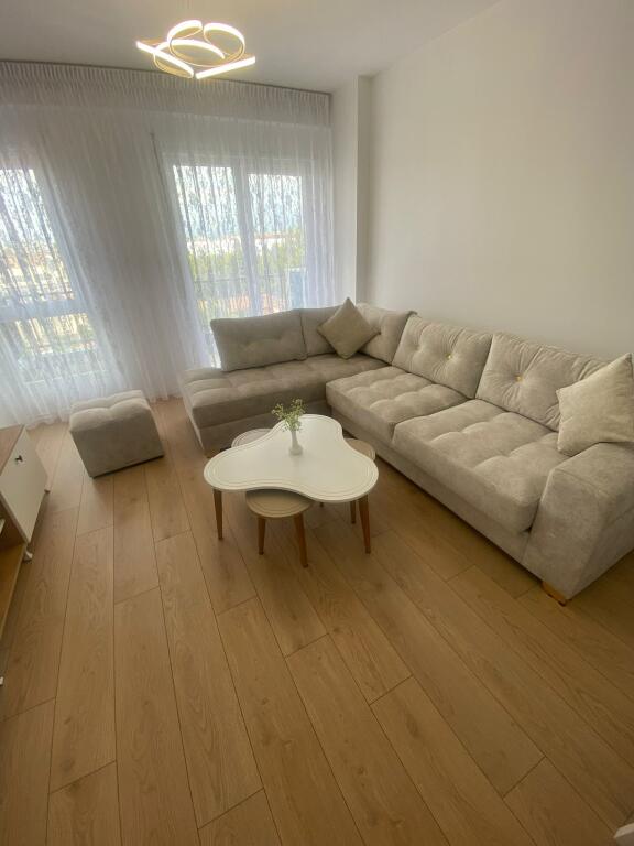 🏡 SHTËPI ME QIRA 1+1–📍 RRUGA 5 MAJI💶 Çmimi: 55000 lekë/muaj