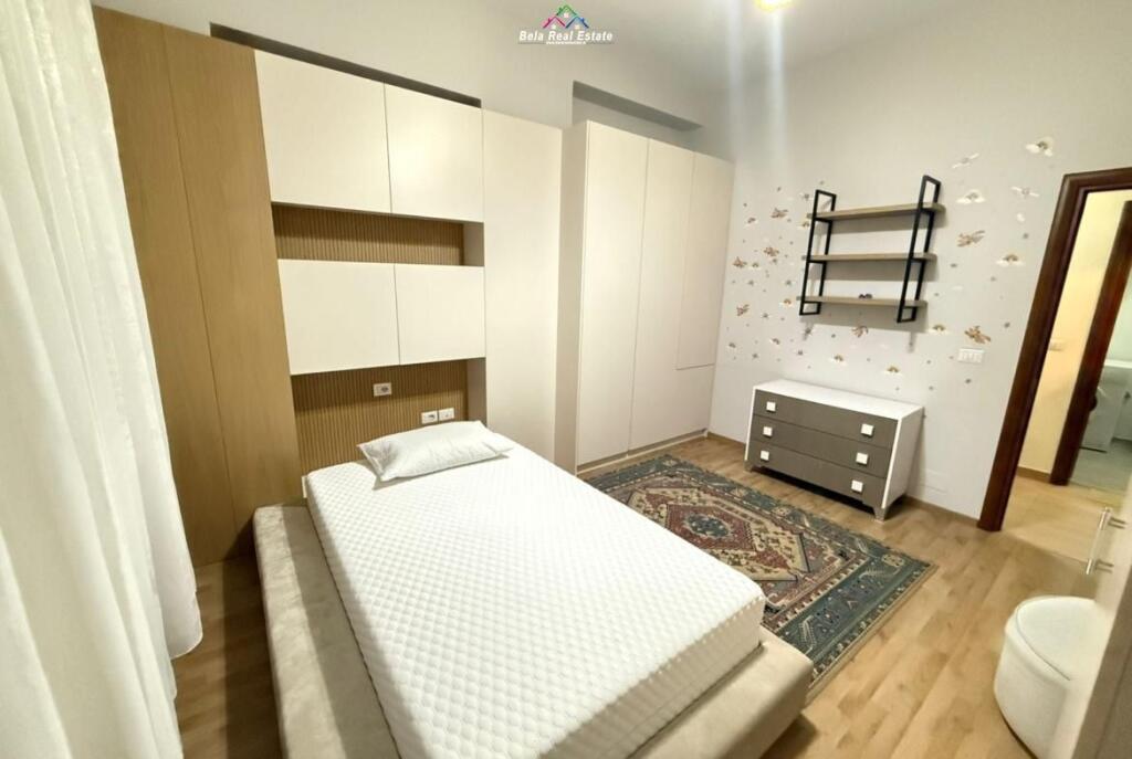 Apartament Me Qera 2+1+2 Ne Qender (ID B2201709) Tirane