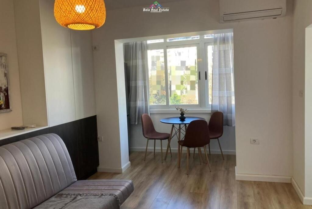 Garsoniere Me Qera Ne Qender (ID BG157) Tirane.