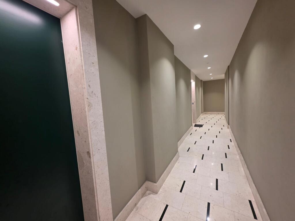 For rent 2+1+2 Apartment In the center of Zogu i Zi, "Foleja e Gjelbër" complex, near Ring Center