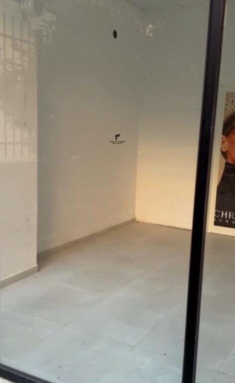 NEGOZIO IN AFFITTO 65 M2 VIA JORDAN MISJA 1000 EURO