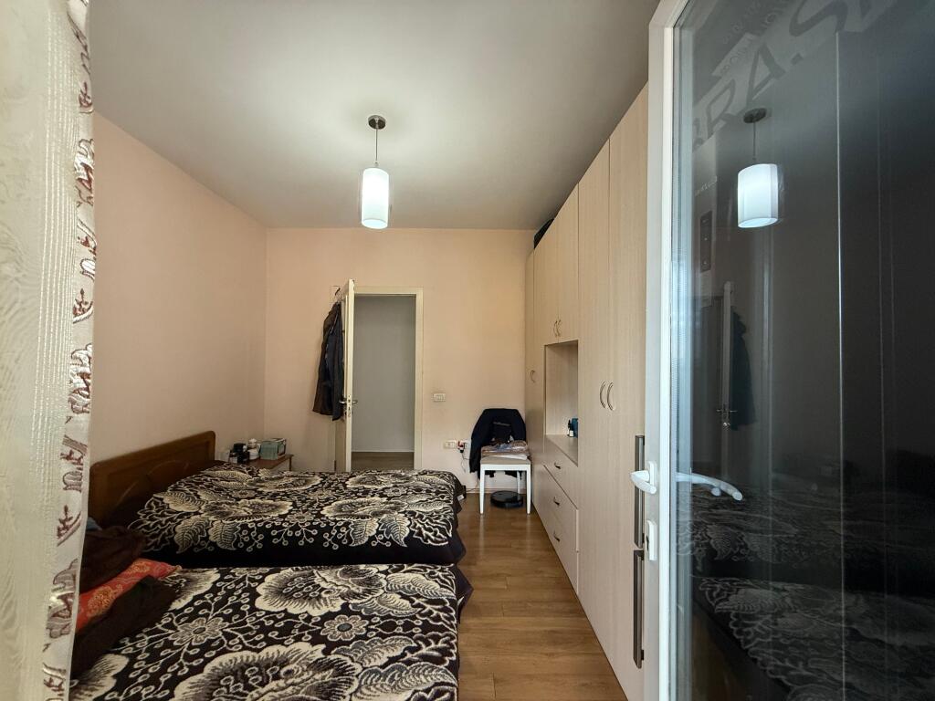 Vendiamo un appartamento 2+1 nella zona di Astiri, vicino al Bar Artistit