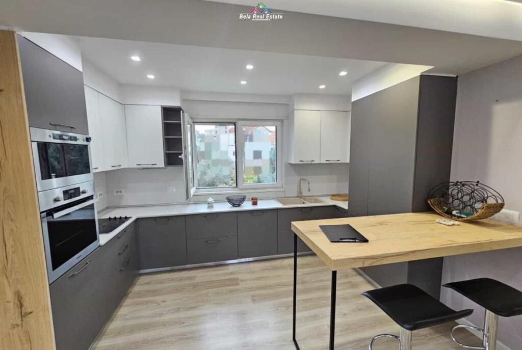 Apartament Me Qera 3+1 Tek Sunrise Residence (ID B230190) Tirane