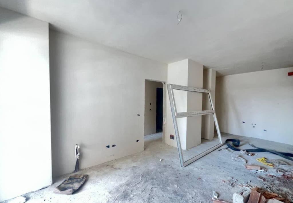 🏢 Shitet Apartament 2+1+2 – Univers City   