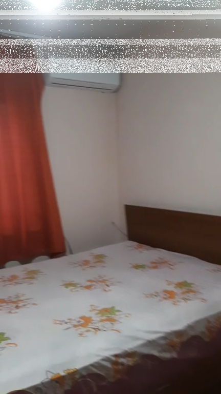 Jepet me qira – Apartament i mobiluar në Rrugën Irfan Tomini