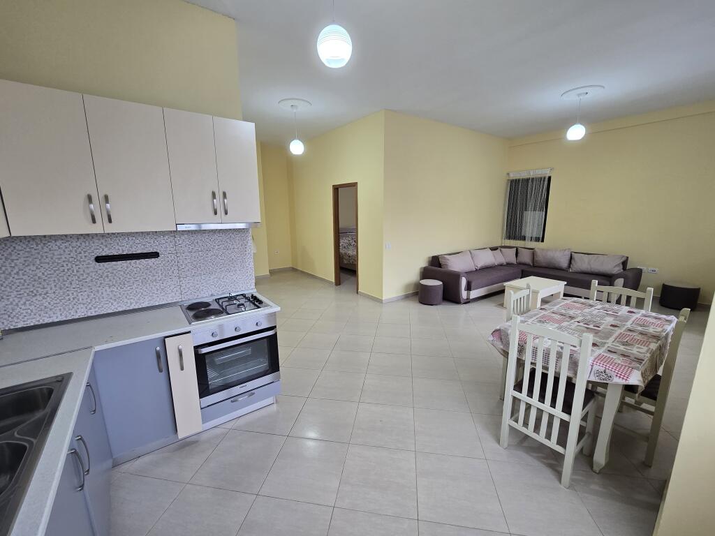 APARTAMENT 1+1 ME QIRA NE VASIL SHANTO, TIRANE
