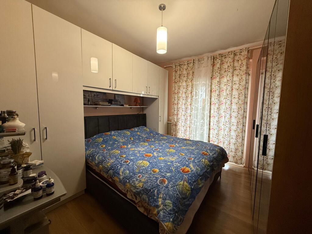 Vendiamo un appartamento 2+1 nella zona di Astiri, vicino al Bar Artistit