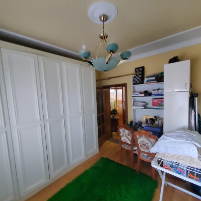 Apartament 3+1 ne shitje tek Rruga e Kavajes