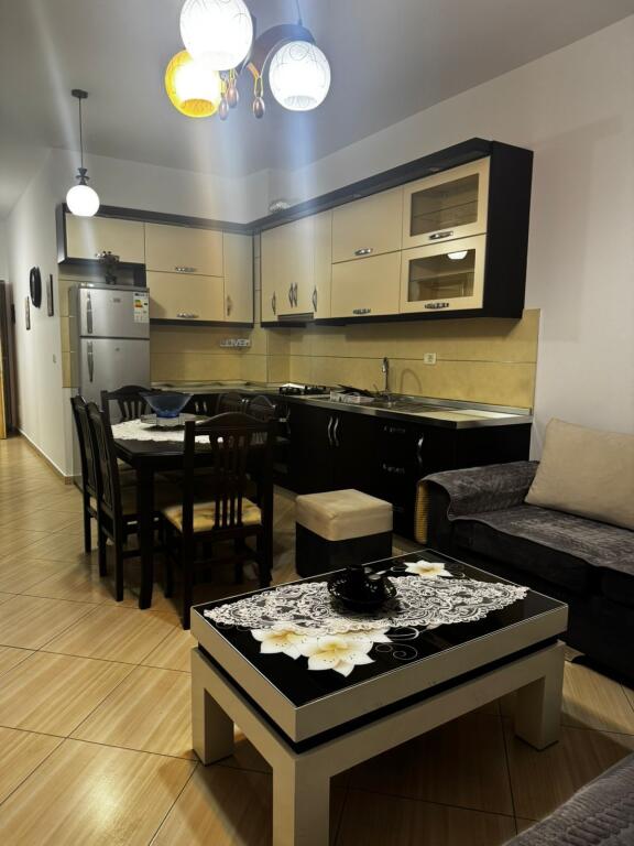 Apartament me Qera