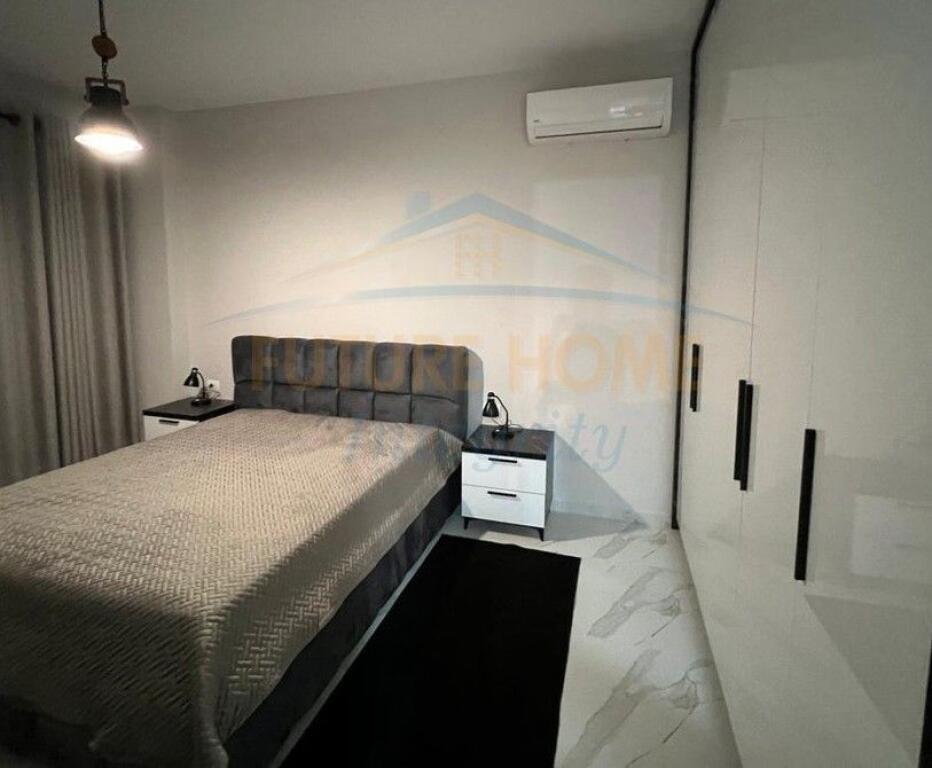 Qera, Apartament 2+1+2, Rruga Xhanfize Keko, Tiranë.!