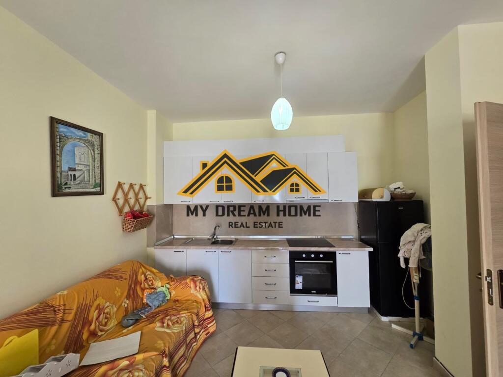 JEPET ME QERA APARTAMENT 1+1 , VIJE E PARE ME DETIN PLAZH!
