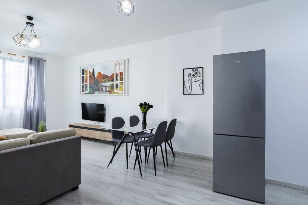 For rent apartment 3+1+2 bathrooms at the former Exhibition