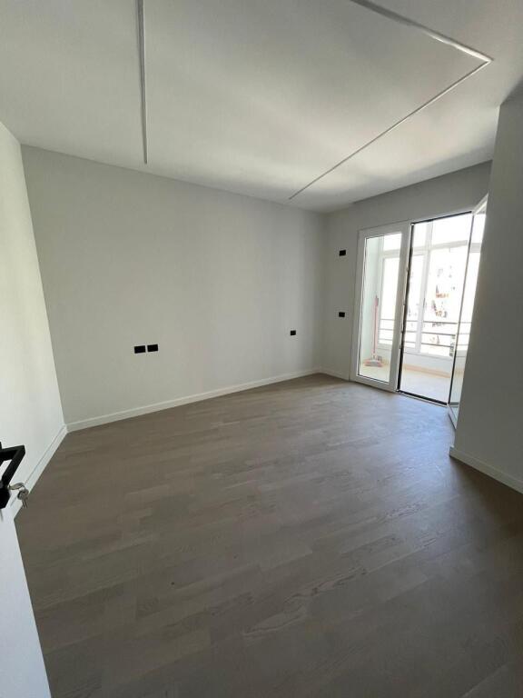 ASTIR APARTAMENT 1+1 PER SHITJE!